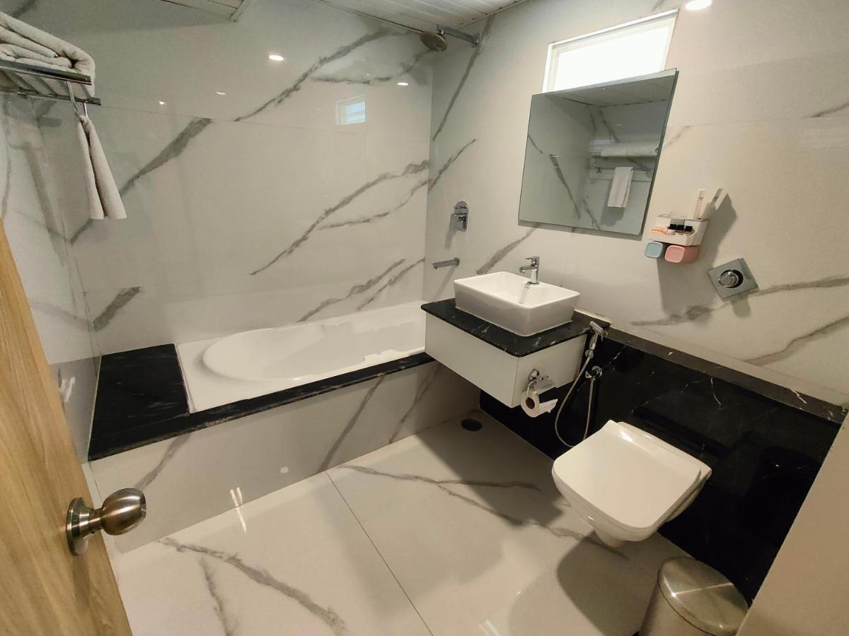 Iva By Skr A Petrichor Hotel บังกาลอร์ ภายนอก รูปภาพ