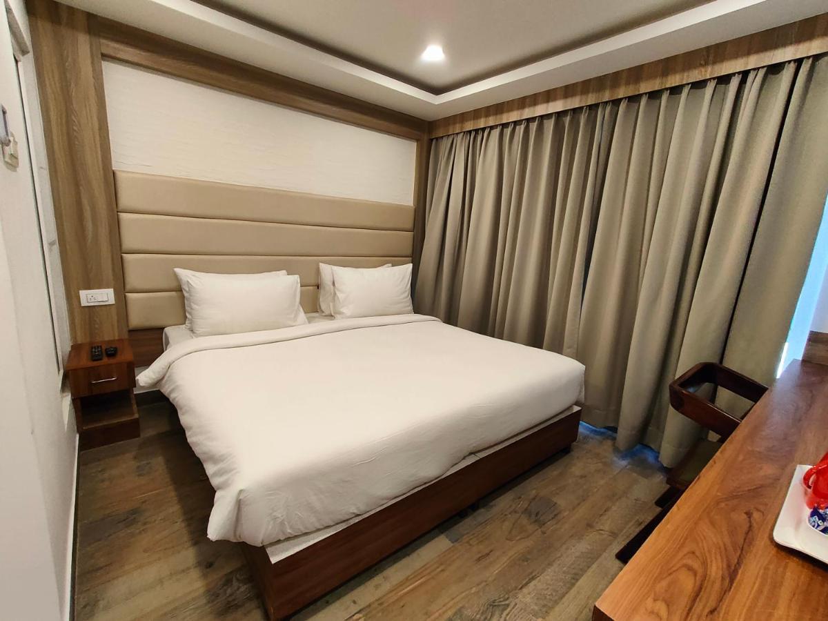 Iva By Skr A Petrichor Hotel บังกาลอร์ ภายนอก รูปภาพ